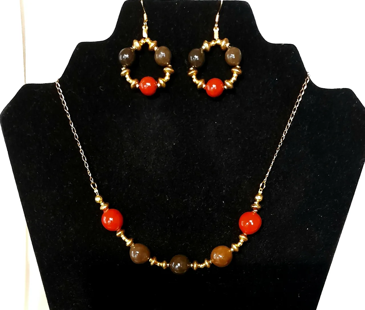 Parure Rouge et gris fumé