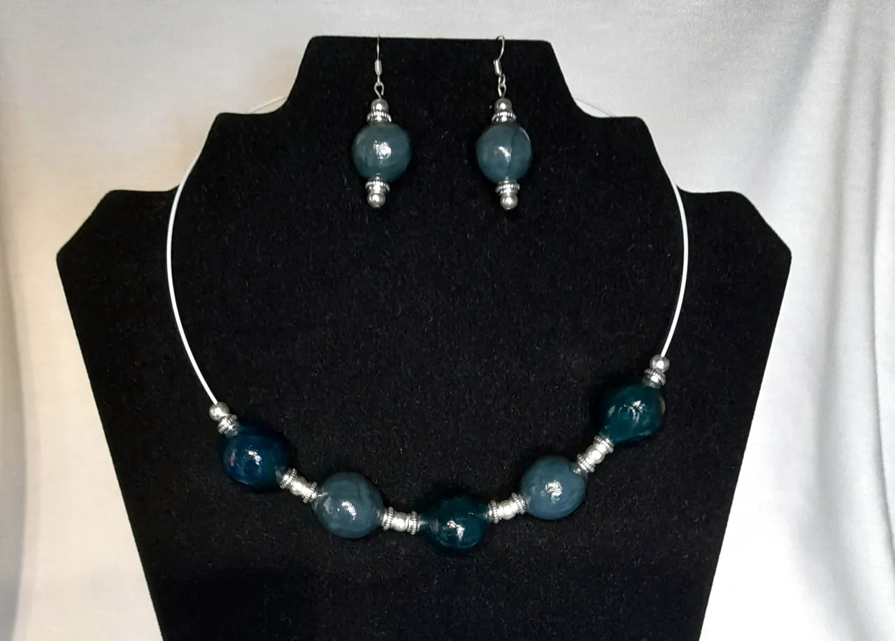 Parure Bleu pétrole